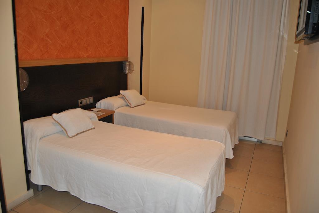 Fuente De La Magdalena Hotell Santa Amalia Rom bilde